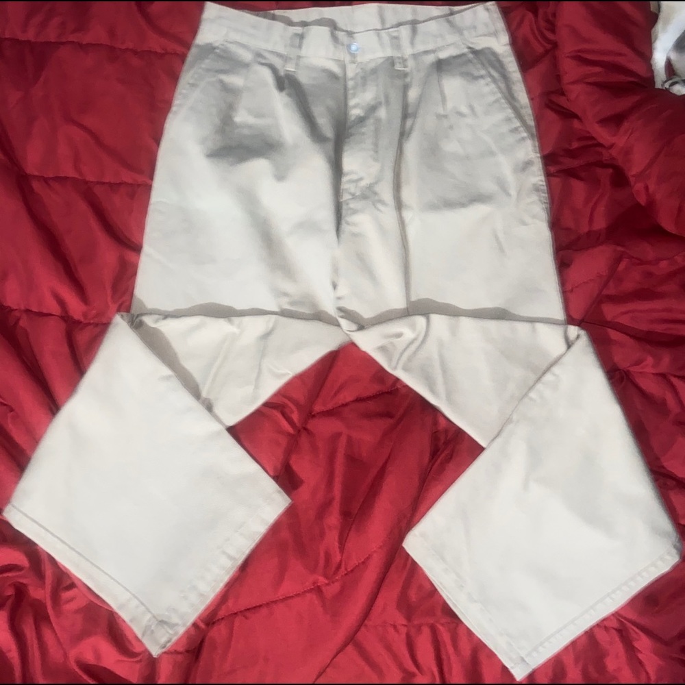 Men’s khaki dress pants